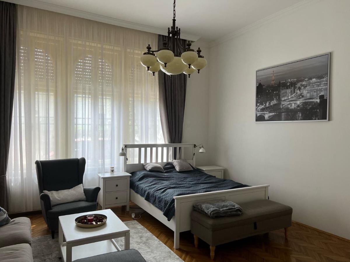 Sun City Apartment Сегед Екстериор снимка