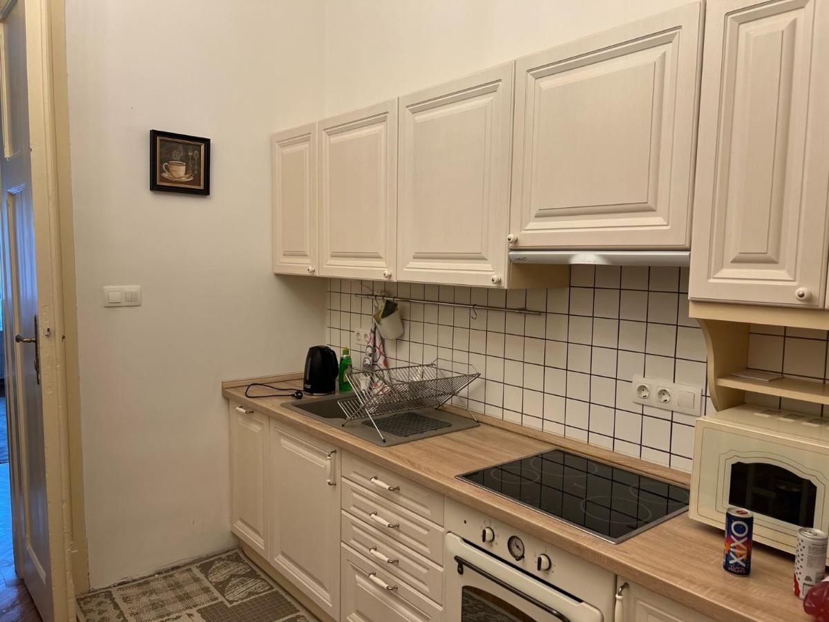 Sun City Apartment Сегед Екстериор снимка